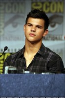 photo 12 in Taylor Lautner gallery [id257072] 2010-05-19