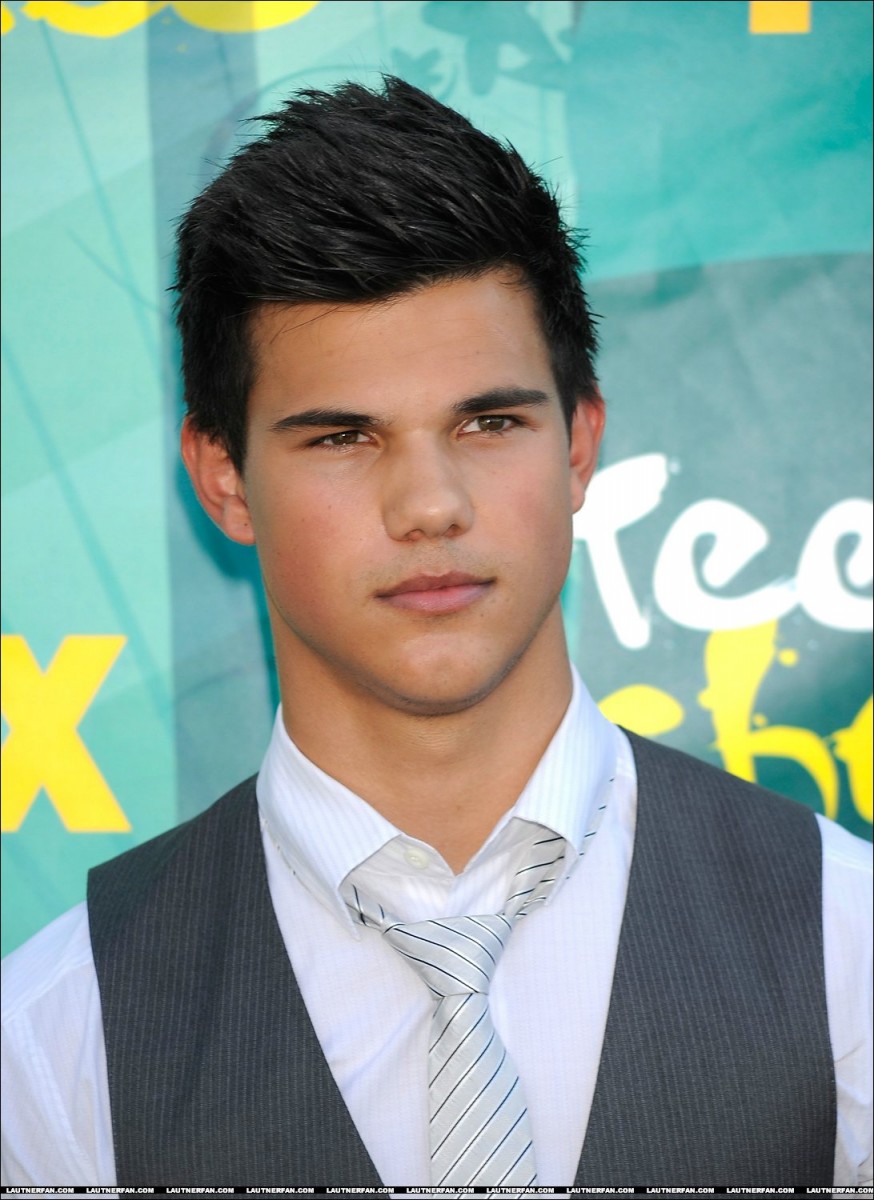 Taylor Lautner photo 123 of 643 pics, wallpaper - photo #257060 - ThePlace2