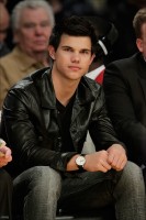 photo 28 in Taylor Lautner gallery [id258079] 2010-05-21