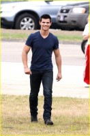 photo 22 in Taylor Lautner gallery [id270298] 2010-07-14