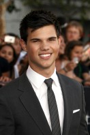 photo 26 in Taylor Lautner gallery [id267181] 2010-06-25
