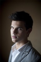 photo 25 in Taylor Lautner gallery [id205951] 2009-11-27