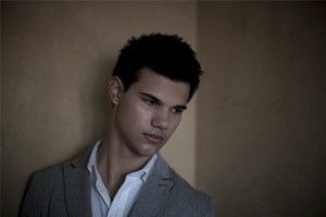 photo 28 in Taylor Lautner gallery [id205944] 2009-11-27