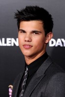 photo 21 in Taylor Lautner gallery [id234811] 2010-02-10