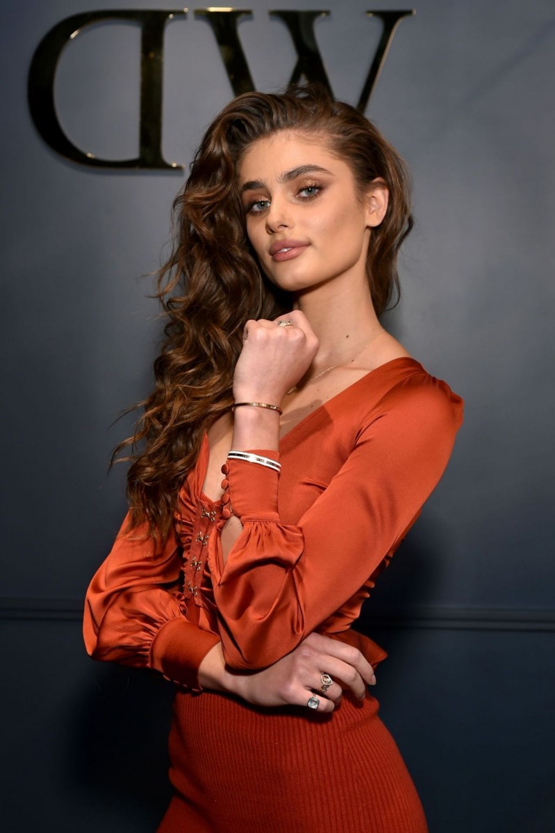 Taylor Hill: pic #1098818