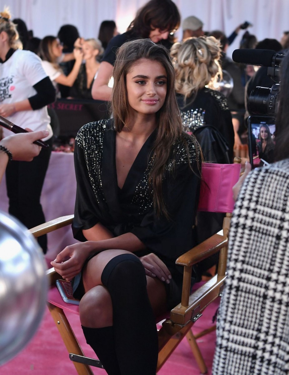 Taylor Hill: pic #1082792
