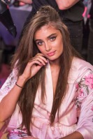 Taylor Hill photo #