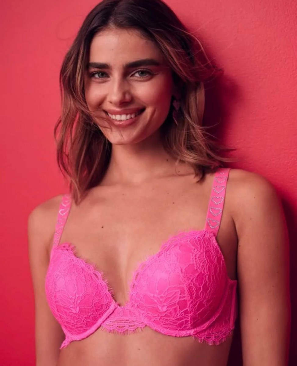Taylor Hill: pic #1294937