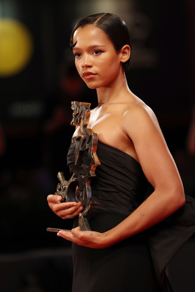 Taylor Russell photo 12 of 153 pics, wallpaper photo 1312122 ThePlace2