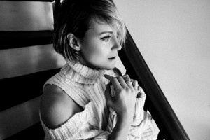 Taylor Schilling photo #