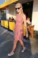 photo 5 in Taylor Swift gallery [id655624] 2013-12-27