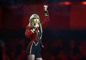 photo 10 in Taylor Swift gallery [id553314] 2012-11-18