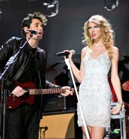 photo 10 in Taylor Swift gallery [id440598] 2012-02-06