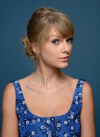 photo 3 in Taylor Swift gallery [id642133] 2013-10-24