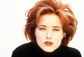 Tea Leoni photo #