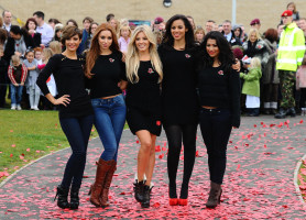 The Saturdays photo #