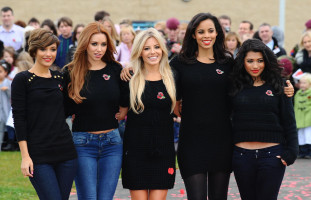 The Saturdays photo #