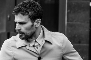 Theo James         photo #