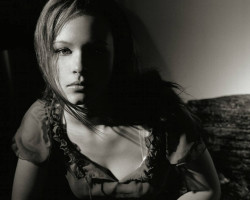 Thora Birch photo #