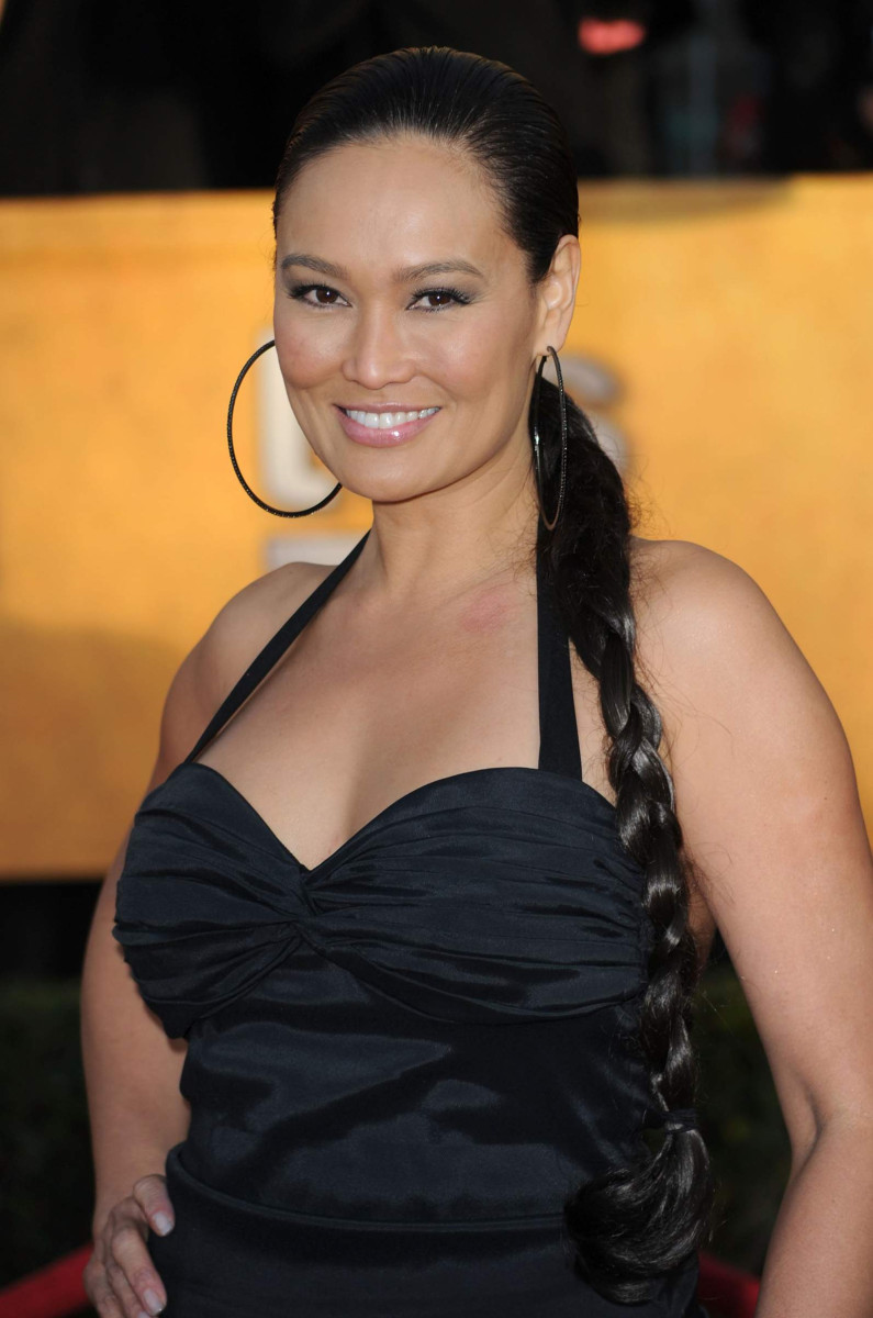 Tia carrere photos