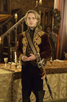 Toby Regbo  photo #