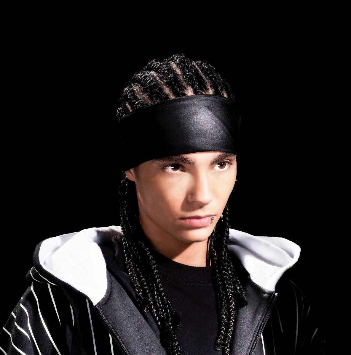 Tom Kaulitz photo 191 of 1462 pics, wallpaper photo 795976 ThePlace2