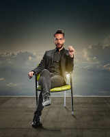 Tom Mison photo #