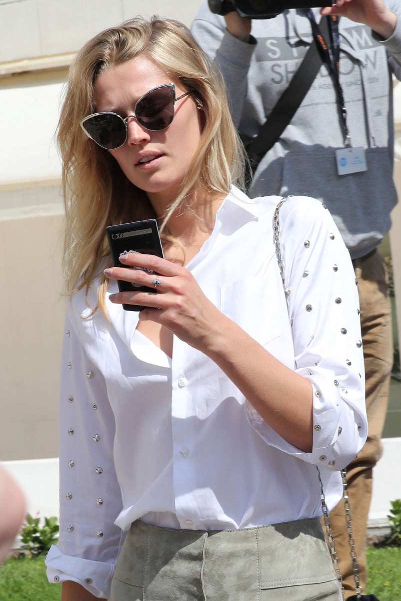 Toni Garrn: pic #944455