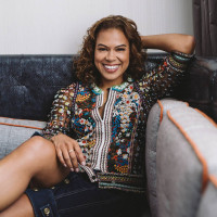 Toni Trucks photo #