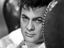 Tony Curtis photo #