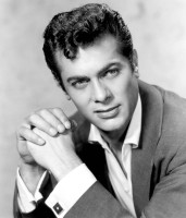 Tony Curtis photo #