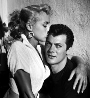 Tony Curtis photo #