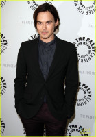 Tyler Blackburn photo #