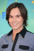 Tyler Blackburn photo #