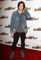 Tyler Blackburn photo #