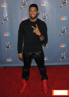 Usher photo #