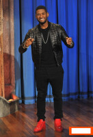 Usher photo #