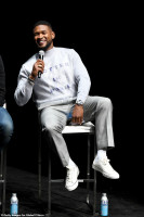 Usher pic #1181178