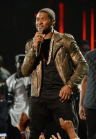 Usher photo #