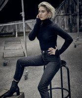 Vanessa Kirby photo #