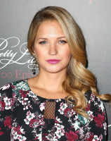 Vanessa Ray photo #