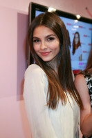 photo 11 in Victoria Justice gallery [id404473] 2011-09-19