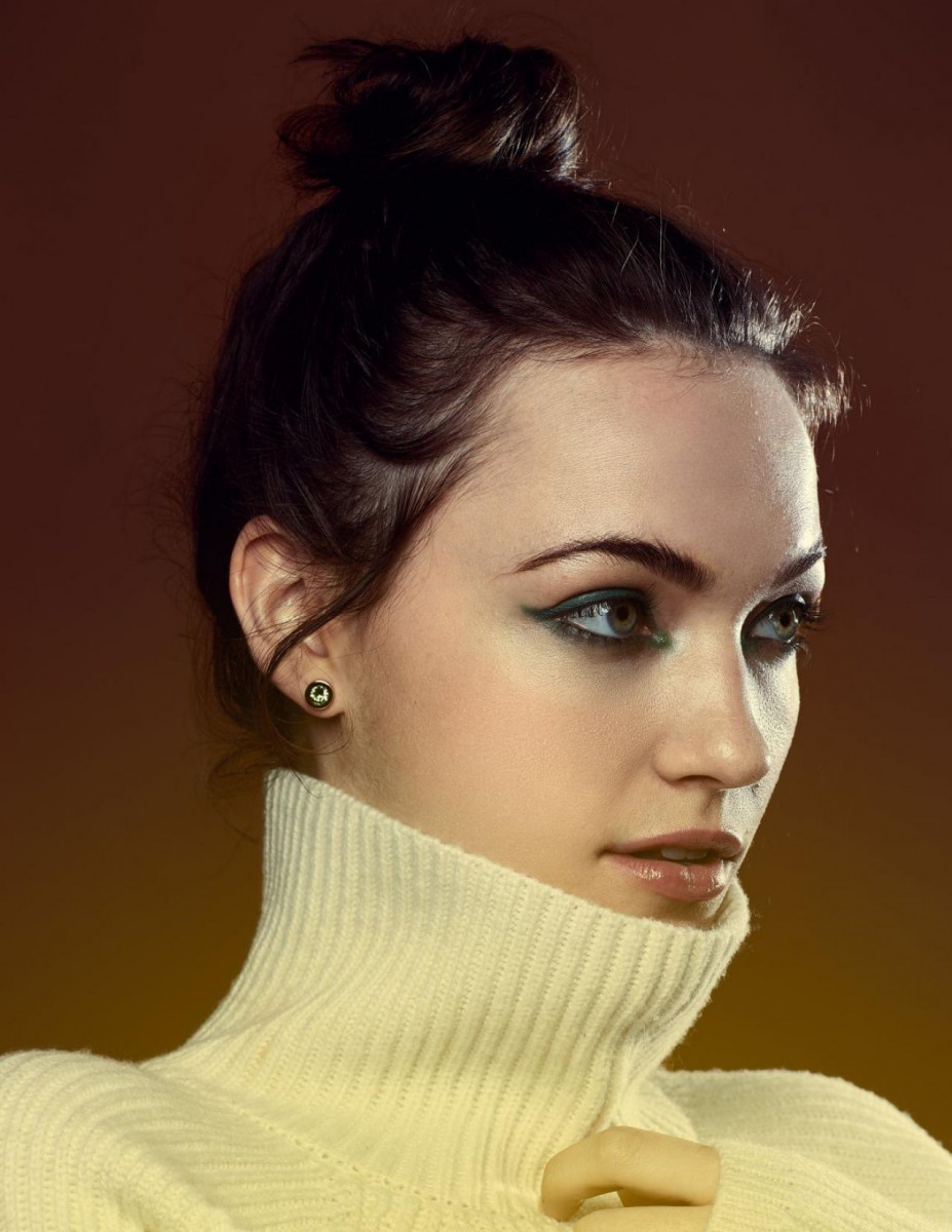 Violett Beane: pic #1093279