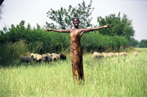 Waris Dirie photo #