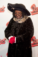 Whoopi Goldberg photo #