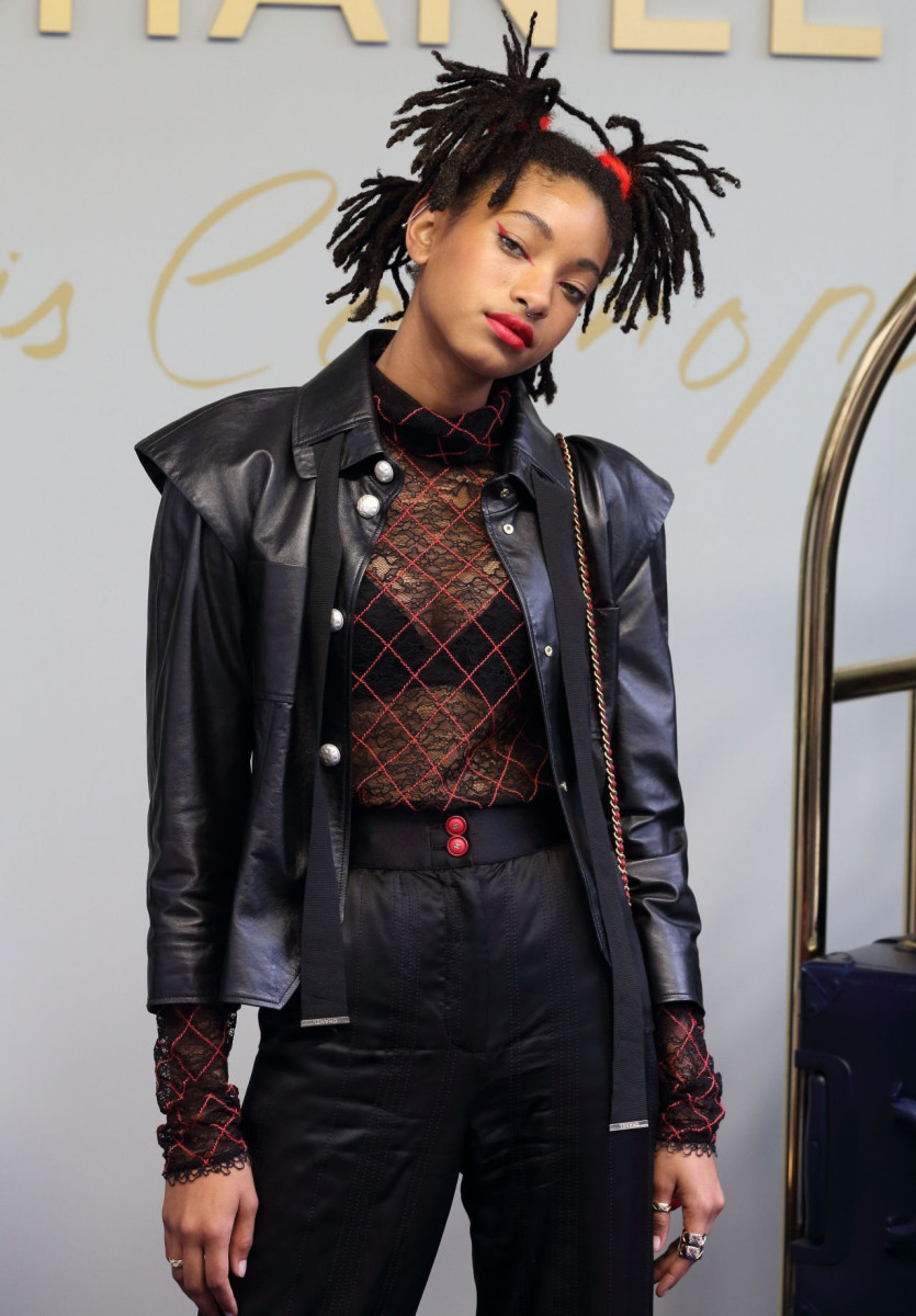 Willow Smith Photo 44 Of 64 Pics Wallpaper Photo 938840 Theplace2