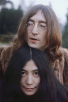 Yoko Ono photo #