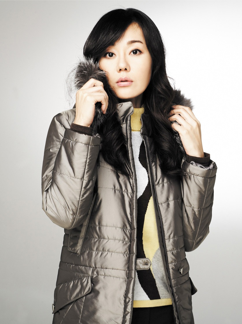 Yunjin Kim: pic #236255