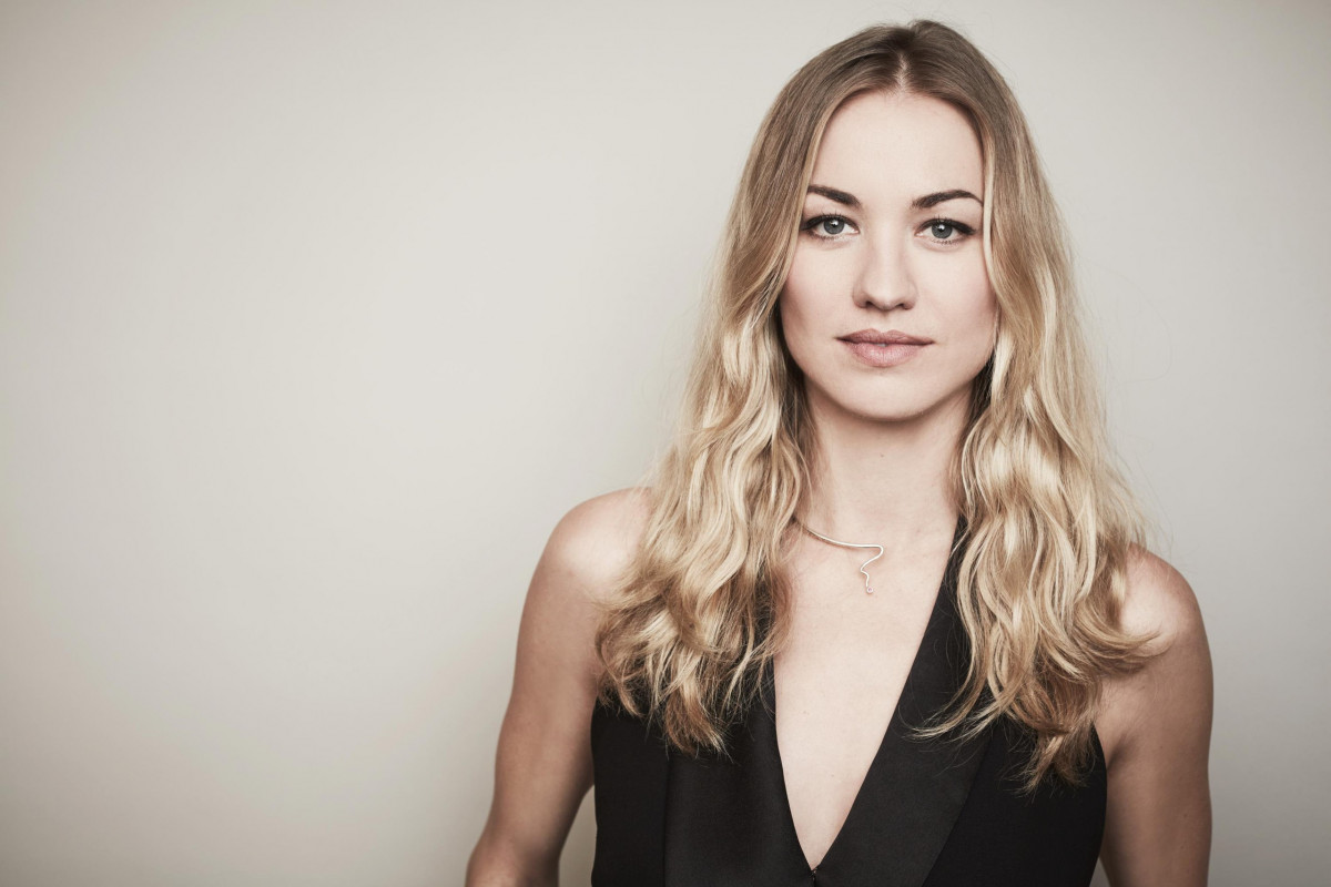 Yvonne Strahovski: pic #923401