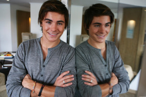 Zac Efron photo #